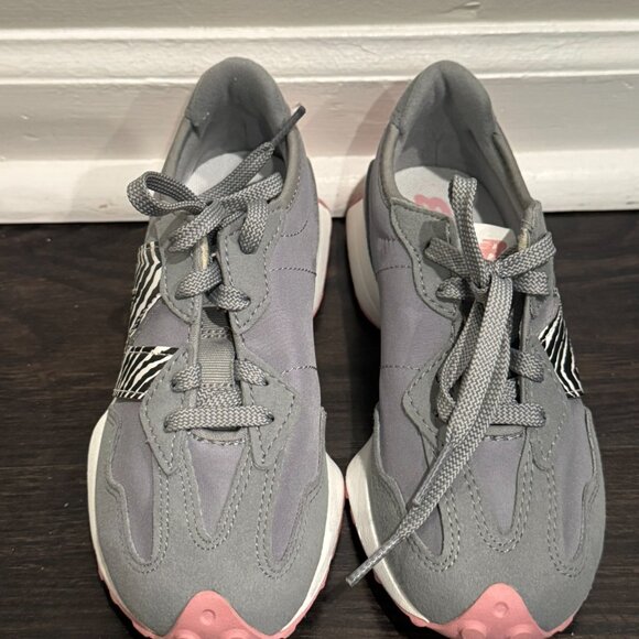 New Balance Girls Tennis Shoes Pink / Gray / Zebra - Size 12.5Y - Picture 2 of 3